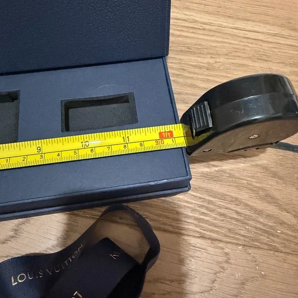 Louis Vuitton Dark Blue Box with Gold Details - Picture 4 of 6